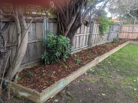 Edged planted garden project image 8